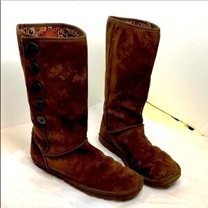 Ugg 3387 Brown Leather Signature lining 5 button